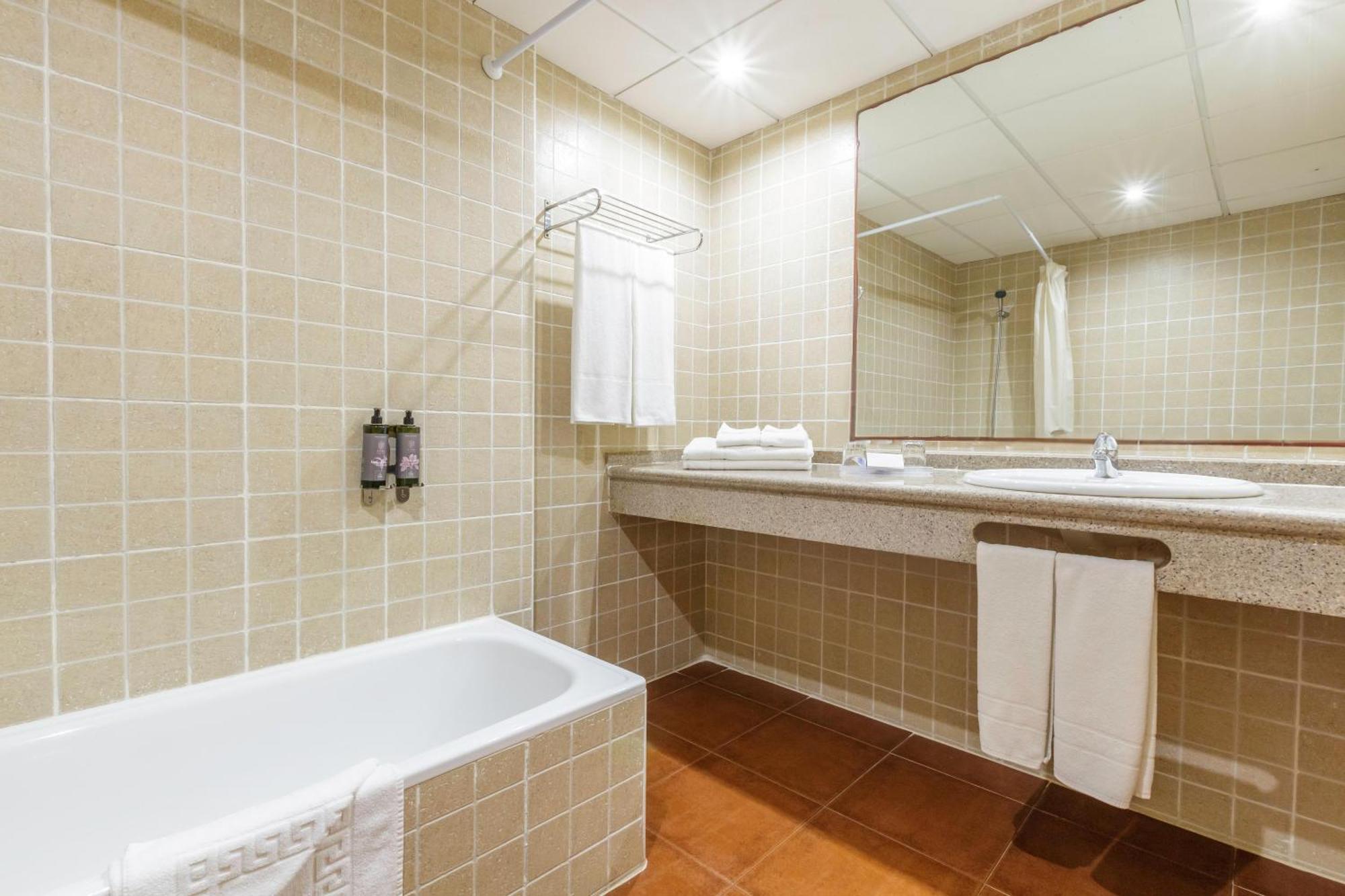 לה הרדורה Apartamentos Best Alcazar מראה חיצוני תמונה