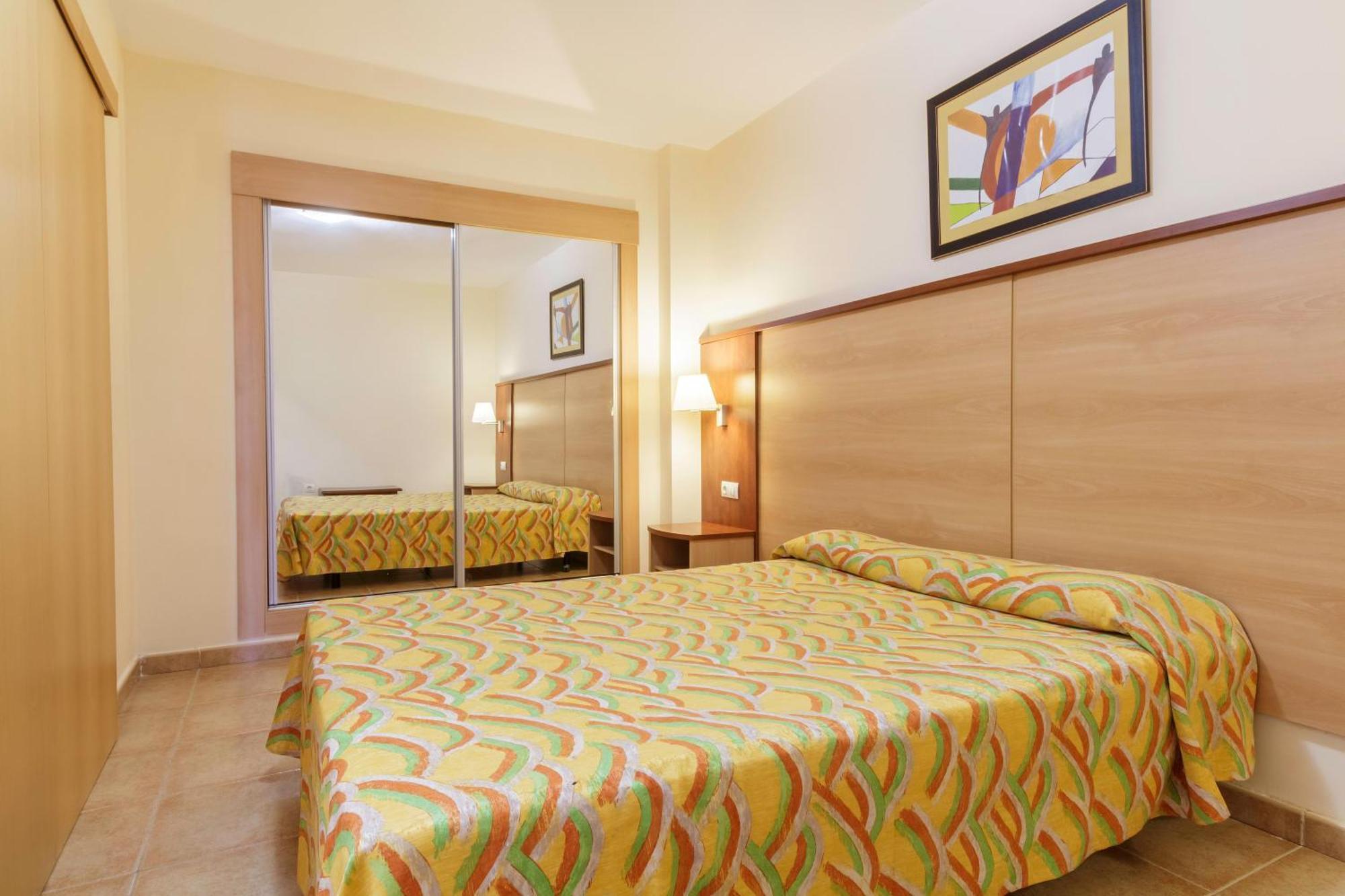 לה הרדורה Apartamentos Best Alcazar מראה חיצוני תמונה