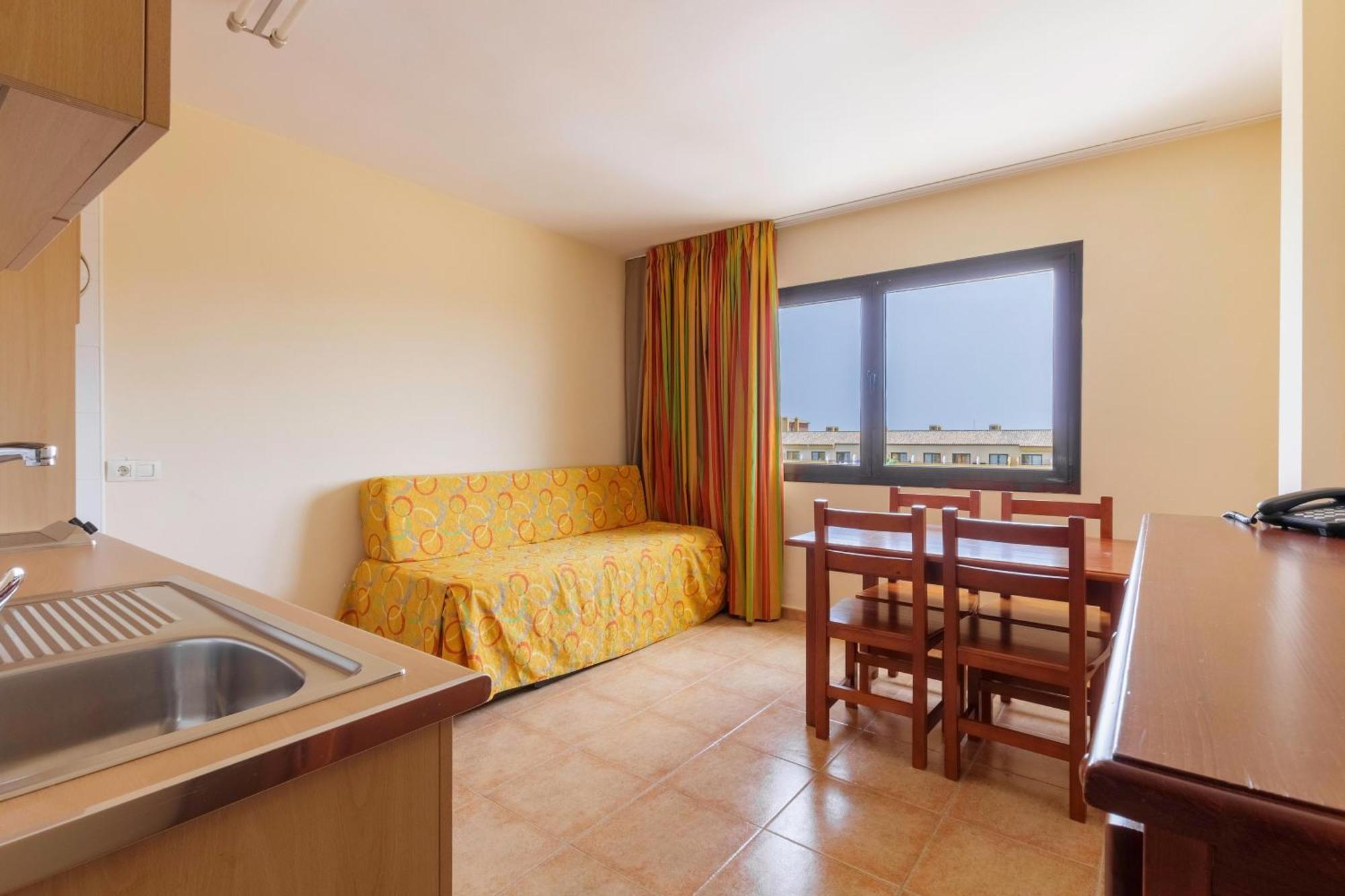 לה הרדורה Apartamentos Best Alcazar מראה חיצוני תמונה